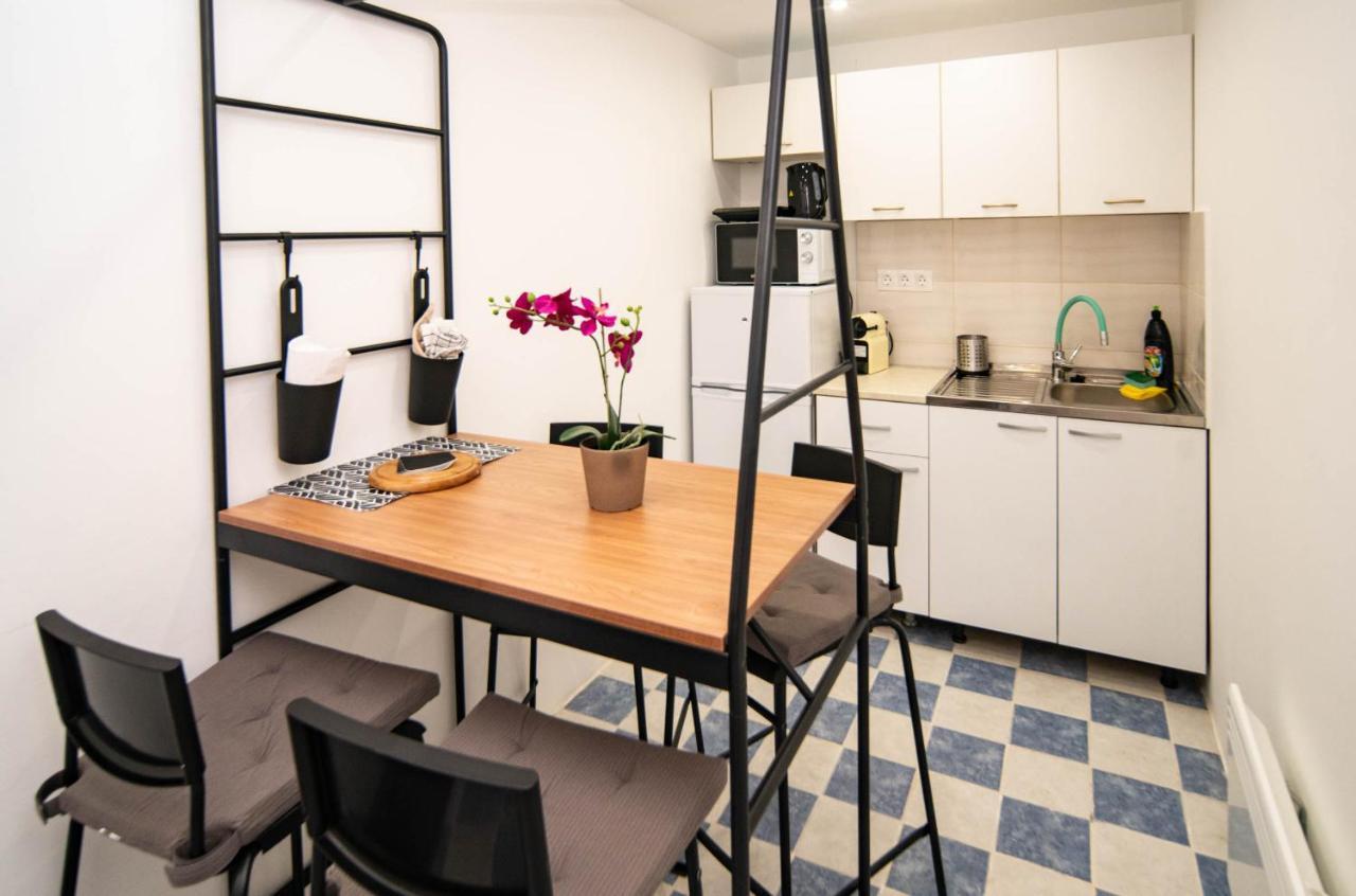 Free Parking! Linden Apartment, Ac, Smart Tv, Wifi Budapest Esterno foto
