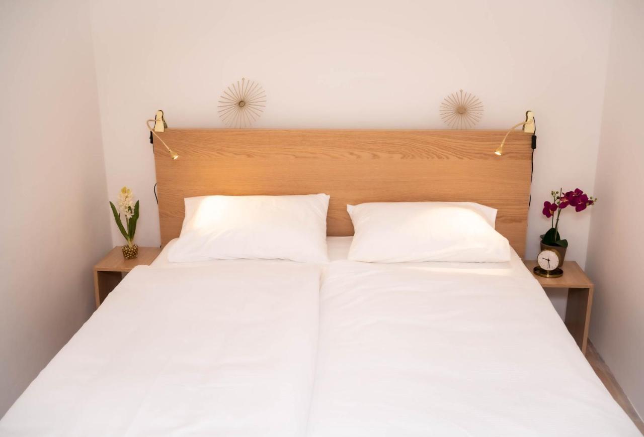 Free Parking! Linden Apartment, Ac, Smart Tv, Wifi Budapest Esterno foto